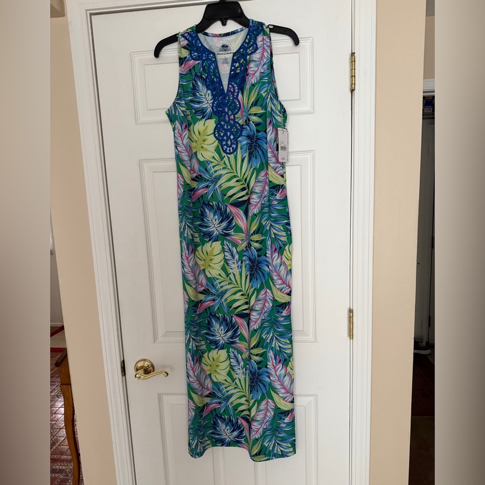 Tropical Leaf Print Sleeveless Maxi Dress